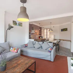 Maï Homes - Le Colbert Appartement