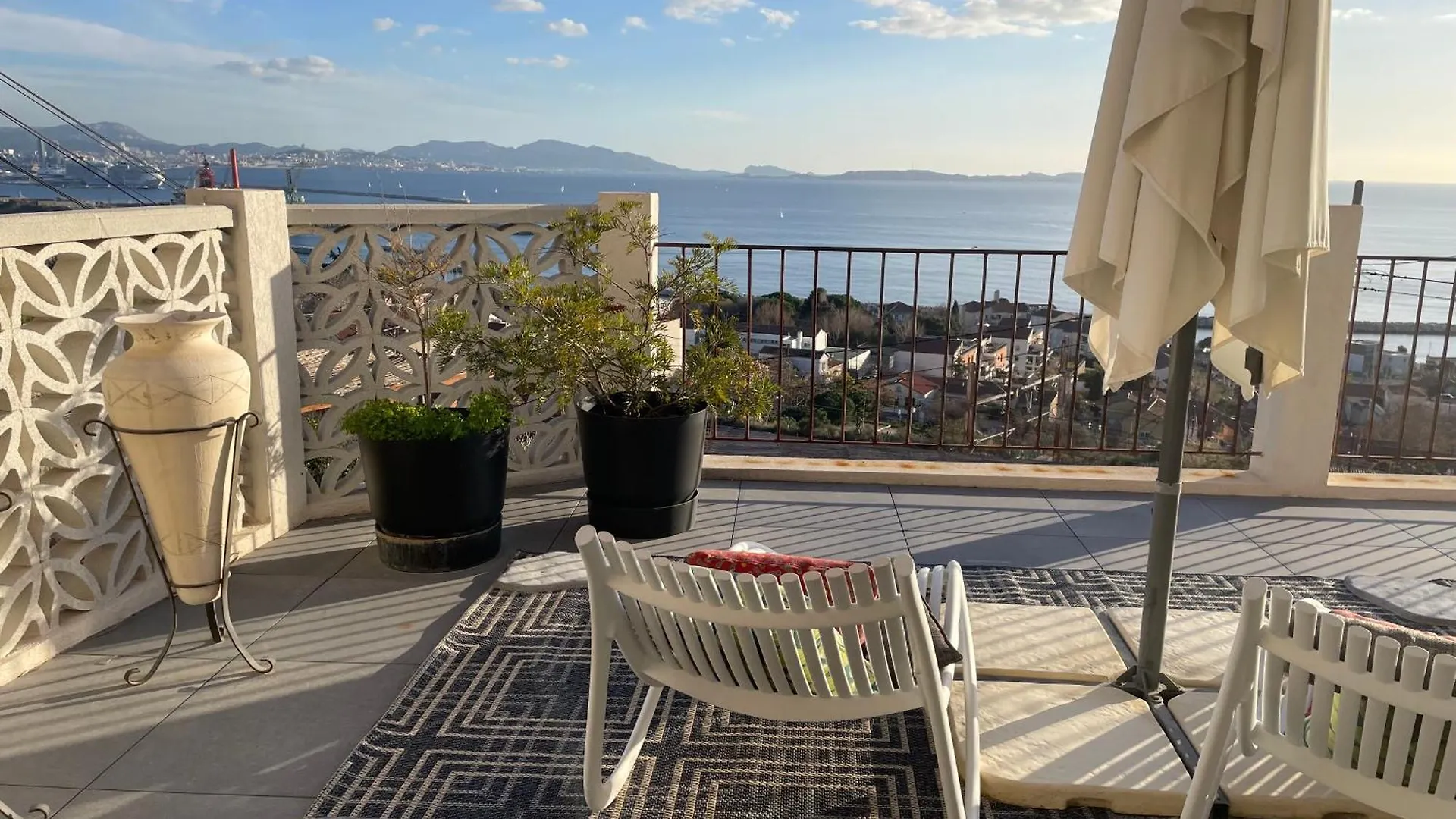 Superbe Terrasse Avec Vue Panoramique Sur La Mer Marseille Frankrig