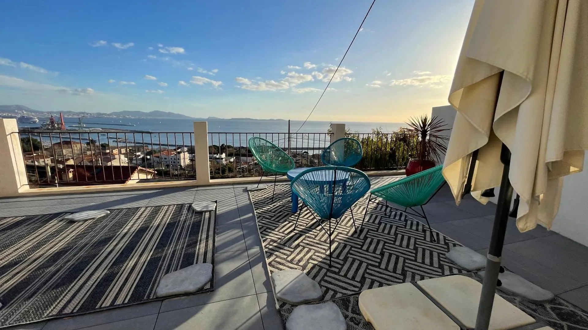 Superbe Terrasse Avec Vue Panoramique Sur La Mer Marseille Frankrig